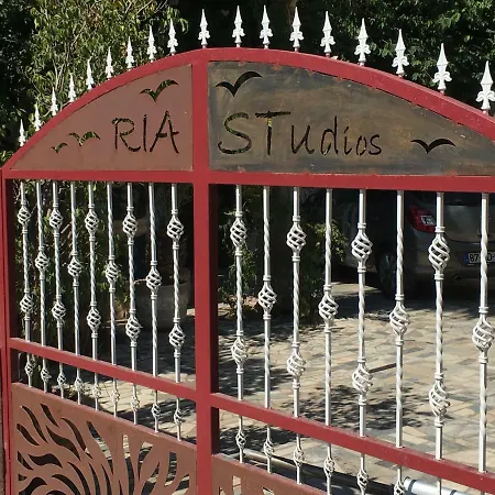 Апартаменты Ria Studios Ольян