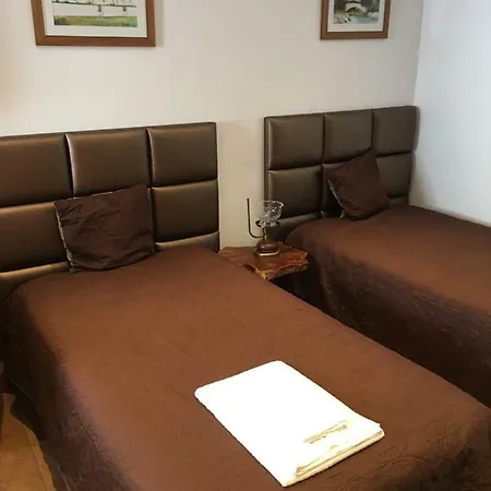 利雅一室公寓酒店 奥良